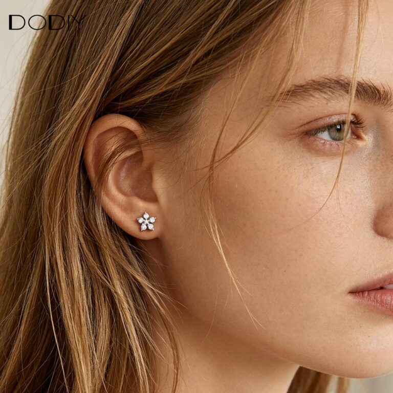 Fashion jewelry Brass zircon Five-pointed star women earrings